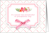 Step Grandmother on Grandparents Day Pink Heart Flowers card