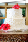 Blank (Wedding cake w/pink daisy, vert) card